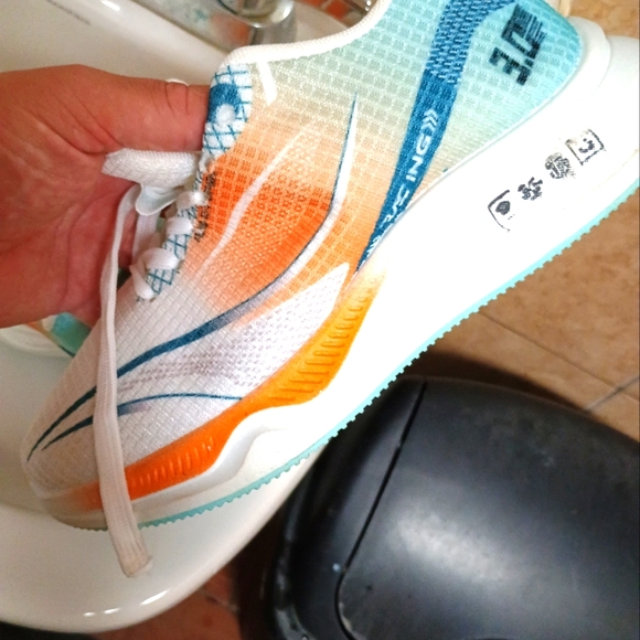 Tweak 3.o running shoes 2024 - Picture 12 of 12